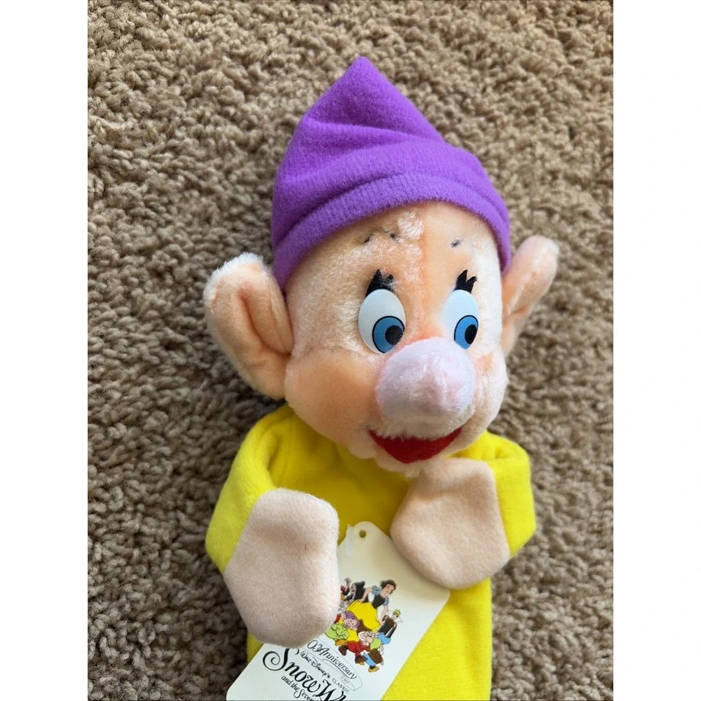 Vintage Snow White Seven Dwarfs Dopey DISNEY 50th Anniversary Hand Puppet w/ Tag